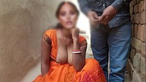 18 sal ki Badi Gand Wali sauteli bahan ki chudai