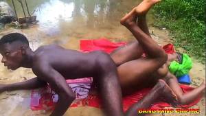 AFRICAN BANG KING CAUGHT HAVING SEX AT THE RIVER WITH KING’S