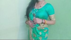 Aunty ki geeli choot ka pani