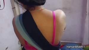 Beautiful Indian aunty sex. Hot Indian saree sex.