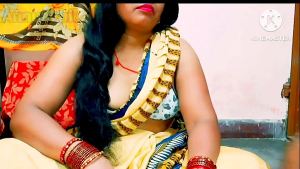 Bhabhi ko choda bhabhi ne apne boyfriend se chudwaya