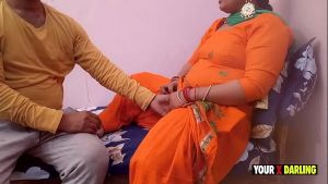 Big Ass Housewife Requested to her servant for fucking her hard in doggystyle