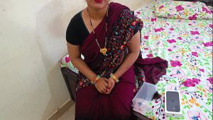 Desi bhabhi fucking in badroom in clear Hindi audio