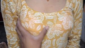 Desi Bhabhi Ki Chulbuli Jawani – Ras Bhari Chudai Ka Asli Maza!