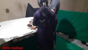 Desi darji(tailor) ne indian Bhabhi ka naap lete lete Bhabhi ko chod dala choda,Desi indian aunty ko tailor ne lund daal kr khoob choda