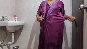 Desi girl shaved hair in pussy hindi audio