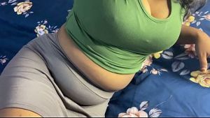 desi indian pados wali aunty ke saath full masti kiya pela peli xxx viral mms video, hindi audio