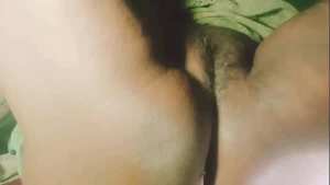 इंडियन लड़की ने खिरा से चूदाई किया