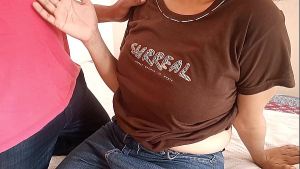 देसी स्कूल गर्लफ्रेंड का पहली बार ब्लोजॉब सेक्स, भारतीय किशोरी XXXX हार्ड चुदाई हिंदी ऑडियो के साथ