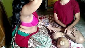 नारियल के बदले वाइफ ने बेचने वाले से चुदवाया हिंदी ऑडियो