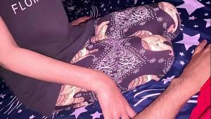 भाभी देवर जी के कमरे में आई और पूरी रात चुदवाई करवाई