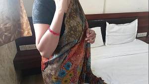 Indian Bhabhi in Saree Seduce Her Devar for Sex, Indian XXX Desi Chudai Hindi Porn