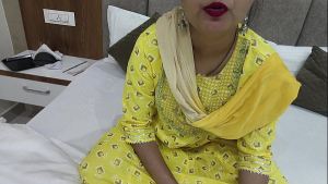 Indian step mom and step son ka najayaz walla pyar bete se chudwa kar aapna yaar bana liya hindi dirty talk saarabhabhi6 hot and sexy Hindi voice
