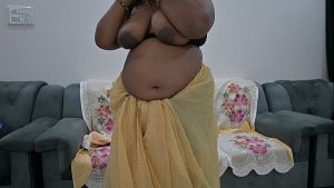 natural boobs showed by bhabhi