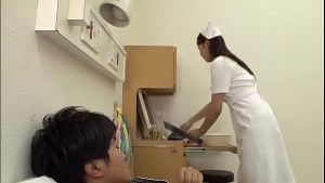 Reiko is a nurse who spends her days lonely because of her husband’s long business trip, but as an outlet for her sexual desire, she seduces patients at night and satisfies her sexual desire.