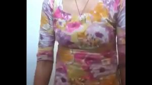 Suman Dhunwa sexy aunty