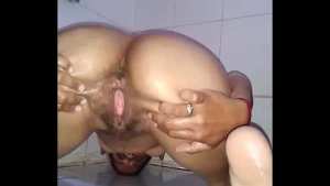 Suman Dhunwa sexy aunty