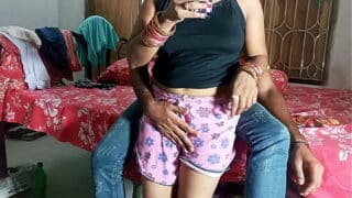 After Roaming The Garden, After Feeding Chocolate To The , She Gave A Painful Fuck From Behind! Desi Xxx Porn In Clear Hindi Voice
