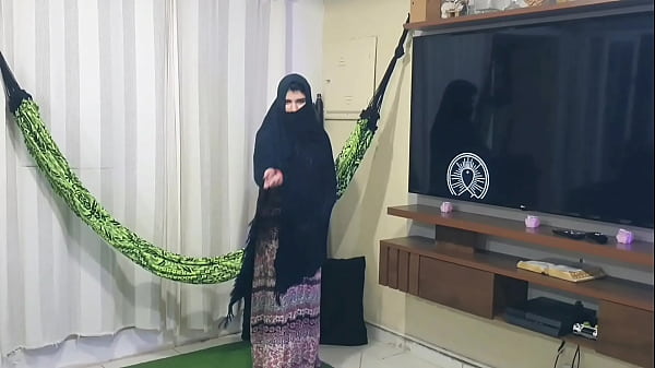 Arabe branquinha da buceta rosadinha massagem desi erotica