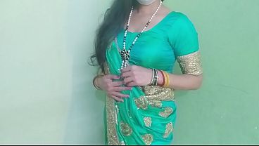 Aunty ki geeli choot ka pani