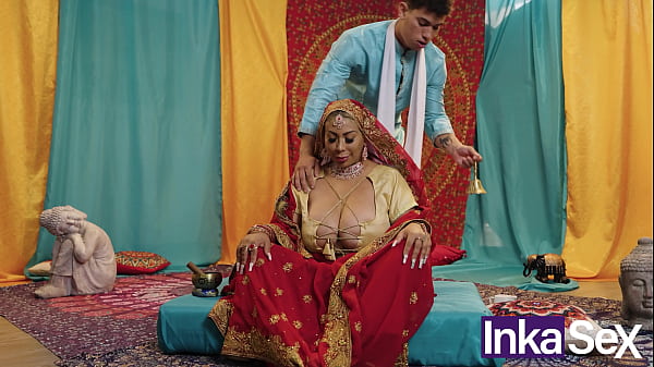 Chudai – Milf Hindú de grandes tetas le es infiel a su esposo con masajista pervertido.