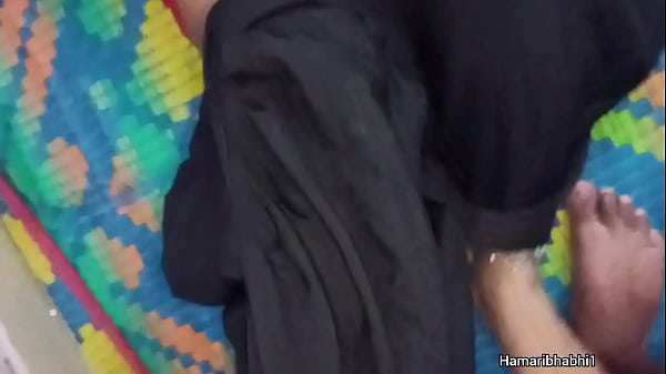 Desi girl ki laal kurti me chudai.