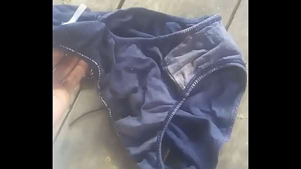 Desi pdosiaunty bra panty sniffing video