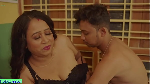 Driver ne kiya Malkin ko Chudai! Hindi Sex