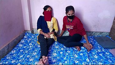 दोस्त की गर्लफ्रेंड के साथ फ्रेंड की चुदाई किया रियल थ्रीसम पोर्न हिंदी में