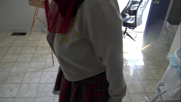 Egyptian and Indian teen couple have kinky sex after