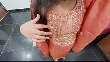 Ghar Ke Malik Ne Kam Wali Bhabhi Ko Choda Desi XXX MMS Desi Chudai