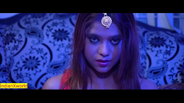 Indian Hot Show! Hot Desi Girl