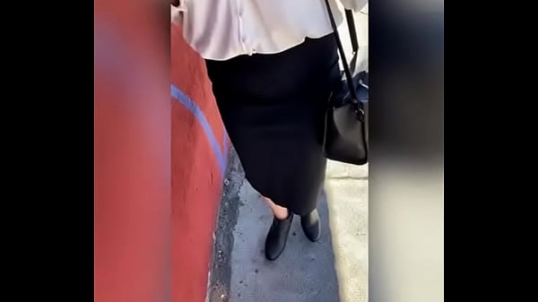 Le Doy Dinero a Señora en la Calle para que me Enseñe las TETAS y me la Chupe! VOL #1