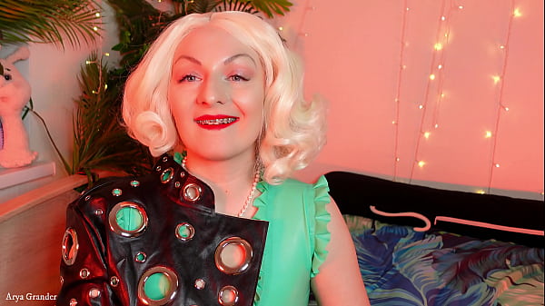 sexual blogger – erotic video for GLOVES FETISHISTS