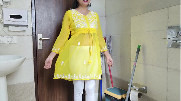 The landlord slapped a lot with the native work bai in hindi