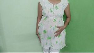 Dever ko Muttha marwati sexy bhabhi