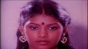 indian mallu girl showing boobs aunty cleavage chut ungli pussy bhabhi cleavage boobs big