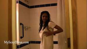 Natural Tits Asian Indian amateur girl hot sex with a tourist In shower
