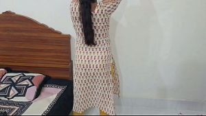 Seeing the maid’s figure will make you cum.