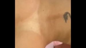 Só quem já sentiu essa rebolada sabe como ela é viciante E sabe como eu sou uma boa putinha Vídeo c …