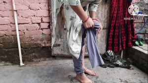 Village bhabhi is showing pussy