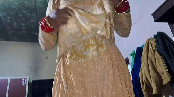 Jawan Desi Bhabhi Ki Pyaasi Chut – Raat Bhar Hardcore Masti!