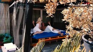 Hot Solarium – Mia Casanova e Ryan X