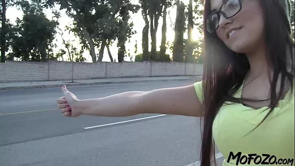 MOFOZO.com – Real Amateur Homemade Sex Video With A 19 Year Old Hitchhiker